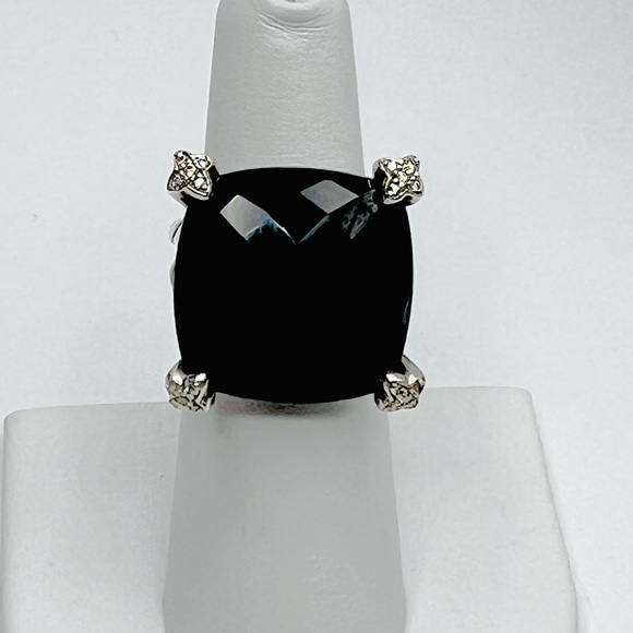 David Yurman Onyx & Diamond Cushion On
Point Ring - Picture 7 of 10